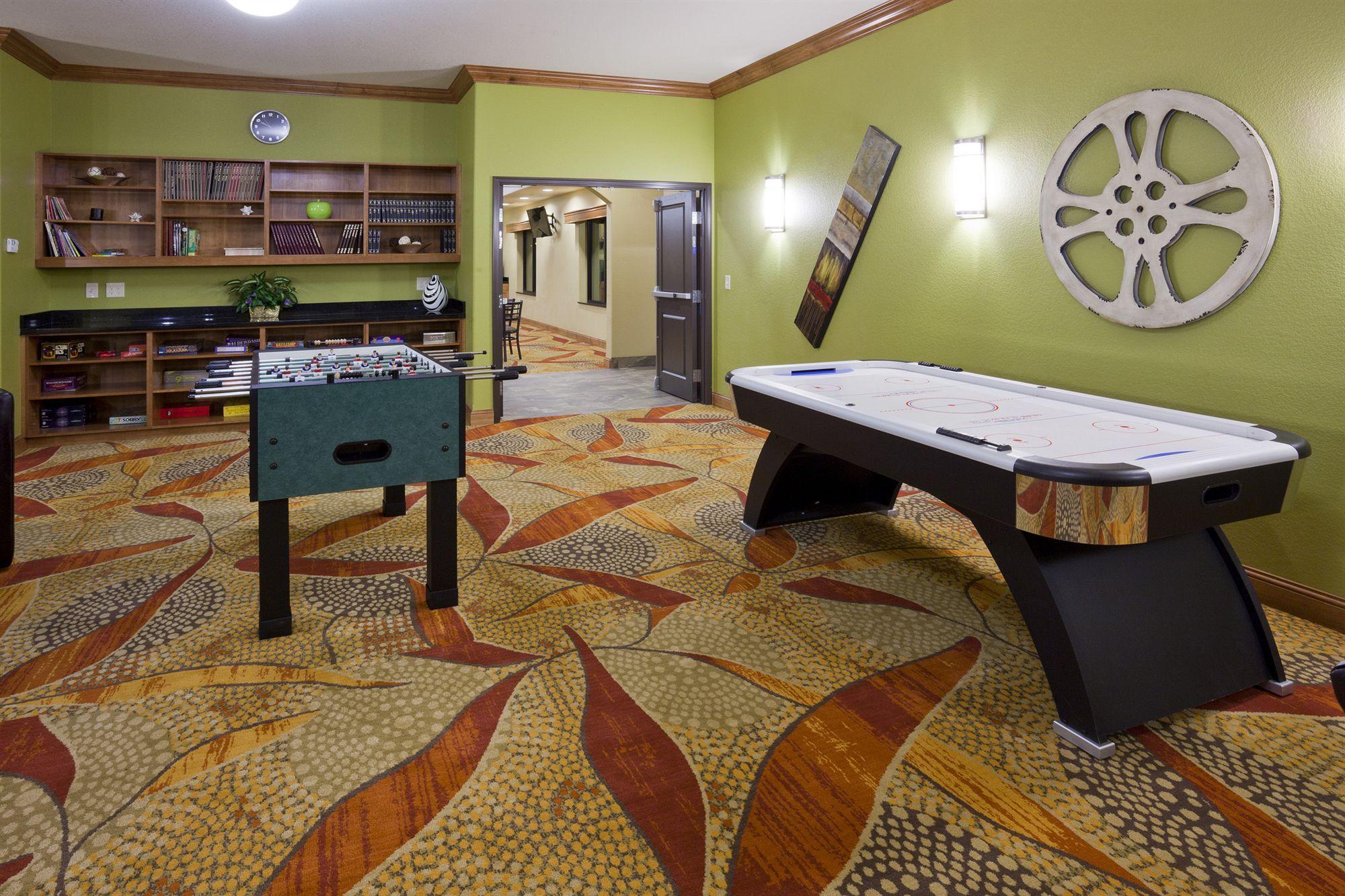 Grand Forks Lodge And Suites Buitenkant foto